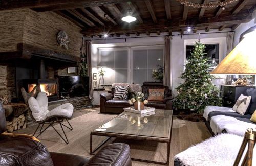 Bouillon House | Spacious Stay at Au 13 Faubourg de France near Semois