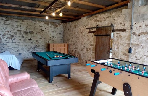 Sigournais House | Relax and Unwind at Au fil de L'ô with Spa Amenities
