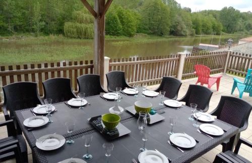 Sigournais House | Relax and Unwind at Au fil de L'ô with Spa Amenities
