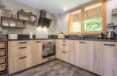 Arith House | Experience Lake View Bliss at AU FIL DE L'EAU DE PREROUGE
