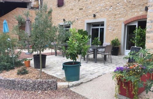 Chatillon en Bazois Hotel | Pet-Friendly Retreat at Au Foudre du Bazois - Rated 8.8/10