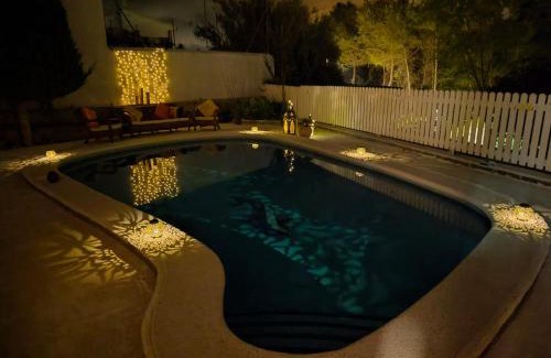 Sant Pere de Ribes Bed & Breakfast | Discover Au Jardin d'Armand: Oceanfront Oasis with Pool
