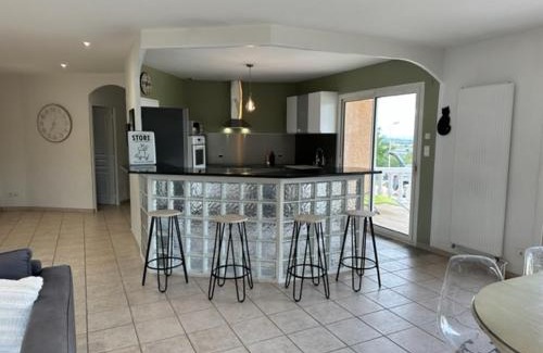 Veranne House | Oceanfront Bliss at Au Jardin de Papy - Guest Rated 9/10