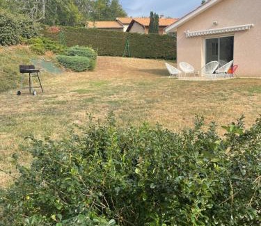 Veranne House | Oceanfront Bliss at Au Jardin de Papy - Guest Rated 9/10
