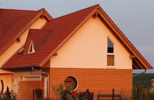 Eckwersheim Apartment | Discover Au Jardin des 4 Saisons: Pet-Friendly Retreat