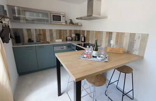 Pontorson Cottage | Au Mont Chez Nous #Jacuzzi and Sauna