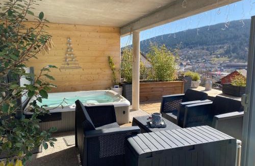 Gerardmer Apartment | Indulge at Au Nid Cosy d'Isa in Gerardmer - Private Spas