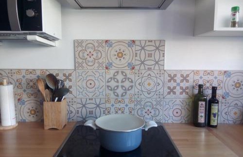Issoire Apartment | Calm Garden Retreat with Parking, Rated 9/10 by Guests
