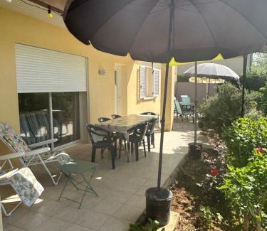 Montignac House | Discover Au pied de Lascaux: Hot Tub & Family-Friendly Stay