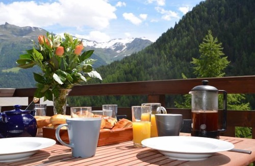 Grimentz Apartment | Modern Duplex in Grimentz: Guest Rated 9.8, Family Friendly