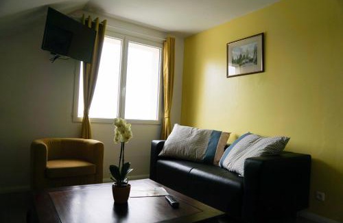 Sancerre House | Relax at Au pied des Vignes: Child-Friendly Retreat
