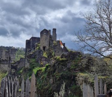 Saint-Privat House | Family-Friendly Stay at Au pied du Frêne - Rated 8.4/10