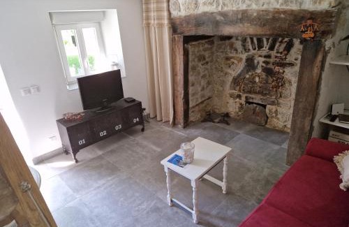 Saint-Privat House | Family-Friendly Stay at Au pied du Frêne - Rated 8.4/10