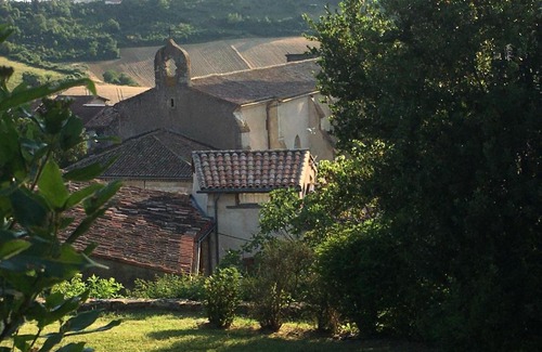 Lautrec Apartment | Discover Comfort at Au pied du Moulin - 9/10 Guest Rating