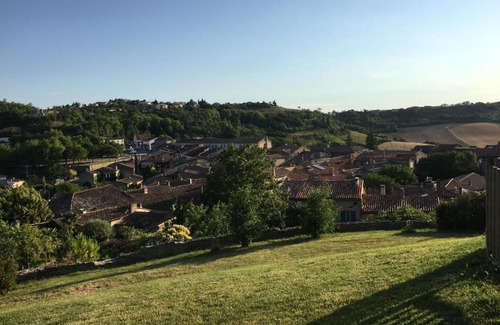 Lautrec Apartment | Discover Comfort at Au pied du Moulin - 9/10 Guest Rating
