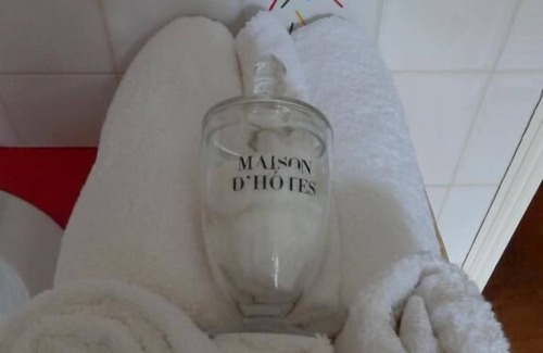 Erbree Bed & Breakfast | Relaxing Escape at Au Presbytère de Dagmar - Guest Rated 9.6