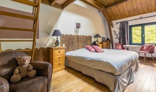 Essuiles House | Oceanfront Retreat at Au Refuge Des 3 Ours - Ideal Getaway