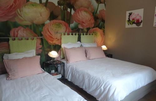 Ardres Bed & Breakfast | Guest Rated 9.4: Au Retour du Lac with Family-Friendly Dining