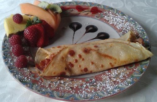Val-d'Or Bed & Breakfast | Unwind at Au Soleil Couchant: Ocean View & Private Beach