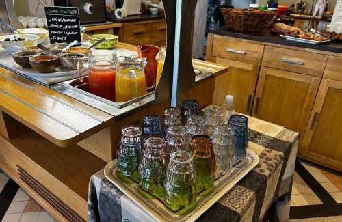 Pontaubert Hotel | Cozy Oceanfront Retreat at Au Soleil d'Or
