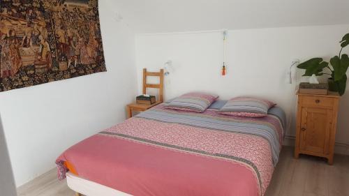 Chissay-en-Touraine House | Discover Au Soleil Joyeux: Family-Friendly & Pet Welcoming