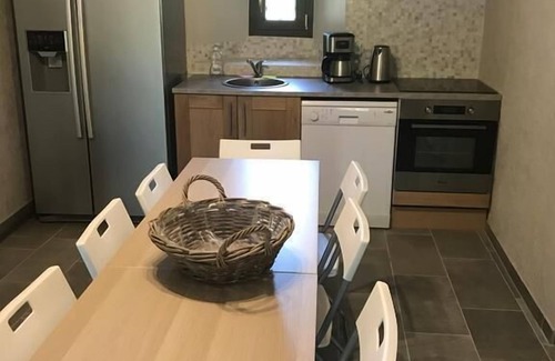 Albiez-Montrond Bed & Breakfast | Idyllic Getaway at Au Sommet des Narcisses with Breakfast