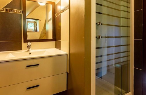 Hudimesnil House | Oceanfront Getaway: Au Verger Fleuri with Top Amenities