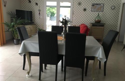 Guecelard House | Experience Comfort at Au Vieux Bourg - Guest Rated 9.8