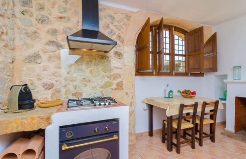 Vilafranca de Bonany Villa | Idyllic AUBADELET: Private Pool Retreat with Free WiFi