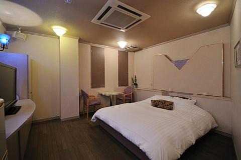 Yogita Cho Hotel | Discover Aube - Adults-Only Retreat with Hot Tub & Breakfast