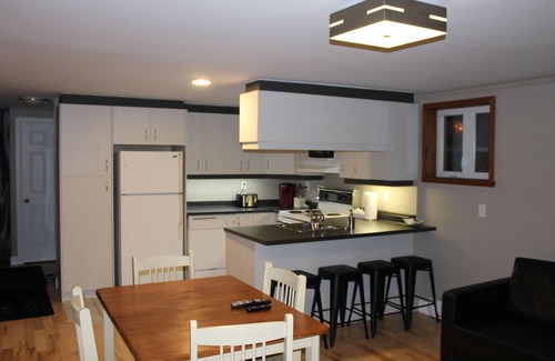 Saint-Gabriel-de-Valcartier Hotel | Discover Auberge Valcartier: Family-Friendly Retreat Awaits