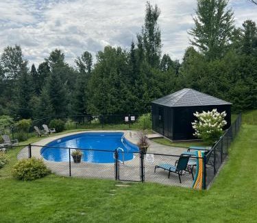 Magog Bed & Breakfast | Relax at Auberge Aux Deux Pères: Oceanfront Oasis