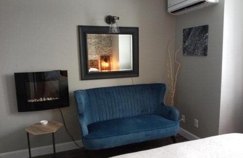 Magog Bed & Breakfast | Relax at Auberge Aux Deux Pères: Oceanfront Oasis
