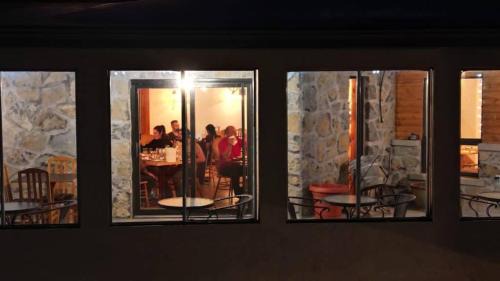 Saint-David-de-Falardeau Resort | Auberge Carcajou