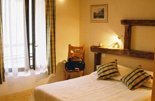 Anthy-sur-Leman Hotel | Family-Friendly Stay at Auberge d'Anthy with Restaurant