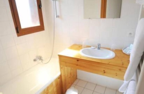Anthy-sur-Leman Hotel | Family-Friendly Stay at Auberge d'Anthy with Restaurant