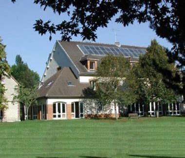 Rosieres-pres-Troyes Hostel | auberge de jeunesse Troyes rosières