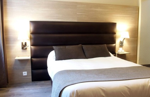 Rosoy Hotel | Eco-Friendly Retreat at Auberge de l'Hélix with Breakfast