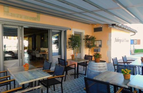 Arzier Hotel | Discover Auberge de l'Union: Pet-Friendly & Family-Oriented