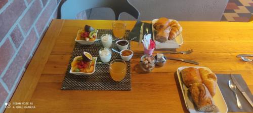 Moisson Hotel | Charming Auberge de la Boucle with On-Site Restaurant