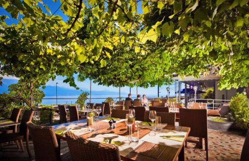 Grandvaux Hotel | Discover Auberge de la Gare: Pet-Friendly Retreat Awaits!