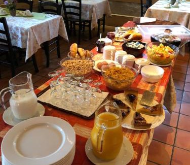 Coinsins Hotel | Pet-Friendly Auberge de la Réunion with Great Reviews