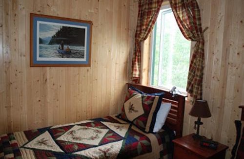 Routhierville Hotel | Discover Auberge de la Rivière Matapédia - River Lodge Escape
