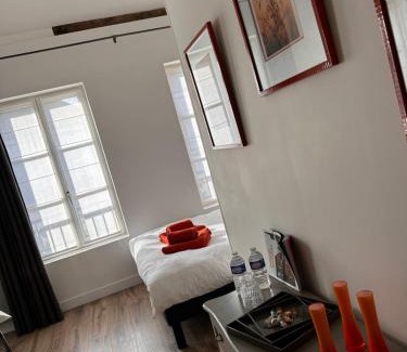 Anet House | Guest Rated 9/10: Auberge de la Rose with Family-Friendly Dining