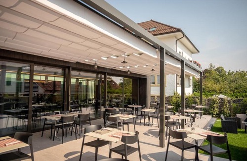 Trelex Hotel | Pet Friendly Auberge de la Tour with Top-Rated Amenities