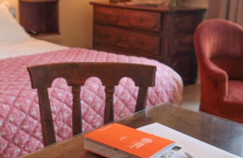 Noves Hotel | Experience Comfort at Auberge De Noves Domaine Du Deves