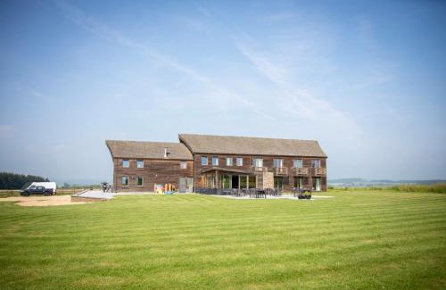 Mousny House | Discover Auberge des Blancs Cailloux: Pet & Child Friendly Retreat