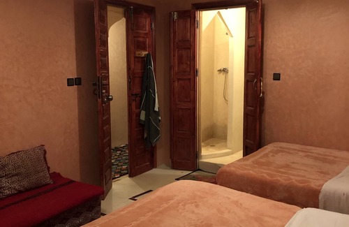 Imilchil Hotel | Discover Auberge Des Lacs Imilchil: Rated 10/10 with Spa & Restaurant