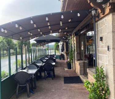 Peyrat-le-Chateau Hotel | Pet-Friendly Stay at Auberge du Bois de l'étang & Motel les Tilleuls