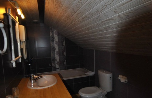 La Chaux-du-Dombief Hotel | Discover Auberge du Hérisson: Family-Friendly Retreat